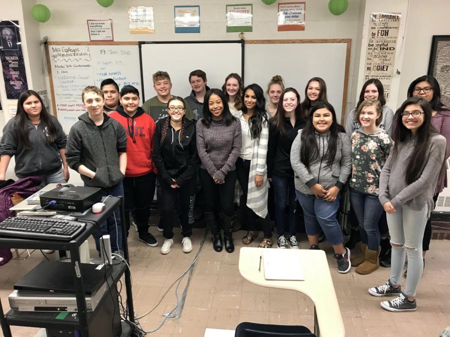 News reporter visits young journalists at local high school