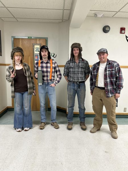 Students dress up for prom spirit week