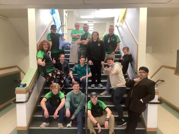 Blackfoot Esports team gets ready to head to state.