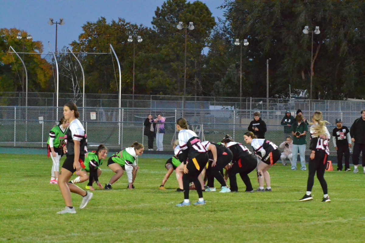 Senior girls win Powderpuff