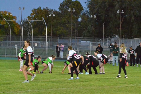 Senior girls win Powderpuff